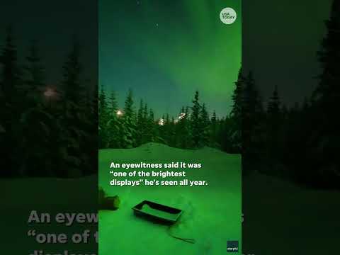 Stunning northern lights turn sky green in Alaska