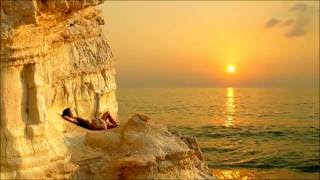 Cesária Évora &amp; Pedro Guerra - Tiempo Y Silencio.