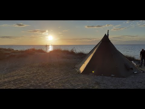 My HELSPORT PASVIK TENT      facing mount Olympus