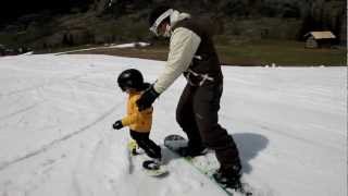 preview picture of video '3 years old snowboarder : Felice-Enzo, FOLLOW ME'