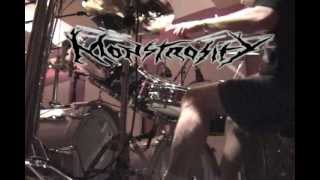 Monstrosity - Recording guitars for "Wave Of Annihilation" 2003
