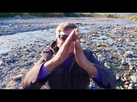 REALISTS NON NDAIU SORDI SOLDI PARODIA