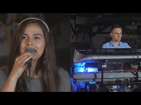 Naomi Sturza&Emanuel Pavel - E-o cale ingusta ce duce spre cer | Muzica crestina | Live - 2021