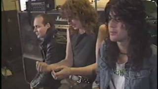 VOIVOD à CAMÉRA 87 - Voivod THRASH metal - Documentary in french (with english sub)