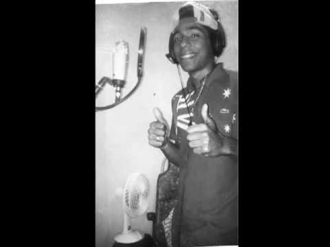 MC DVN - SÓ MLK DOIDO ( DJ DAEL ).