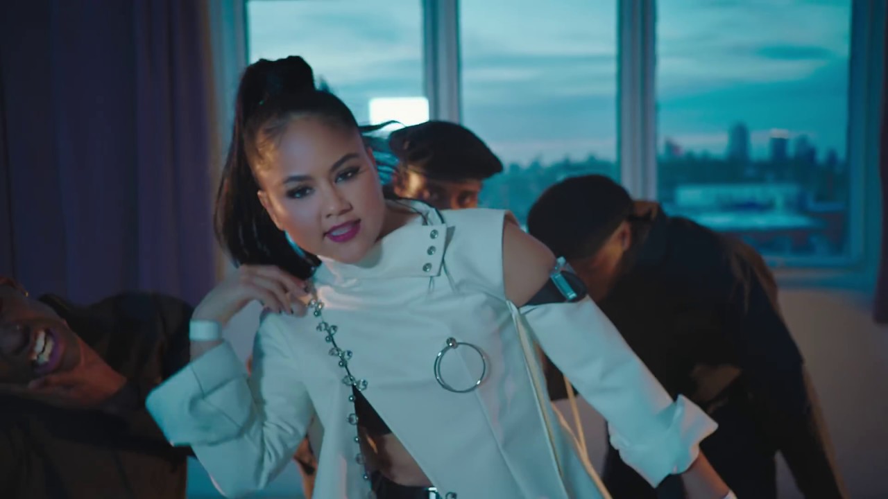 Kat DeLuna & Arcangel — Nueva Actitud