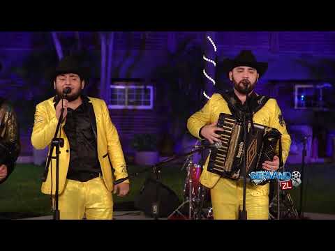 Los Juniors de Mexicali Ft. Los Zares de Culiacán - El Doble F (EN VIVO)