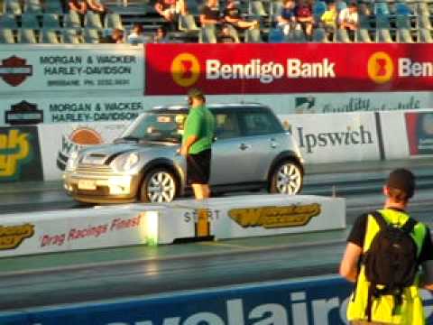 2004 Mini Cooper S (standard, no mods) vs Lukes XR6 turbo ute!