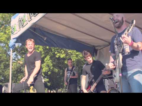 Searching for Satellites - The Neverenders (live at Lachie Music Festival)