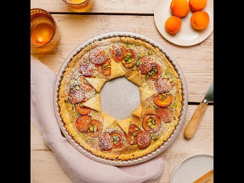 French Apricot and Pistachio Almond Tart | Recipe | EN
