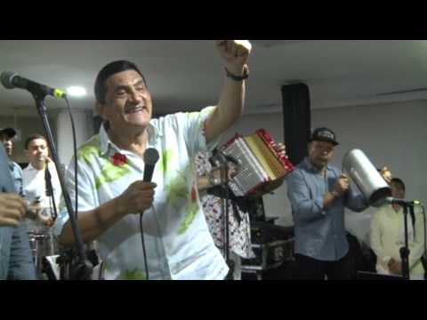 Mi niño se creció (En vivo) - Poncho Zuleta & Cocha Molina (Fiesta Privada)