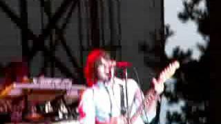 calling the world- rooney live in vallejo