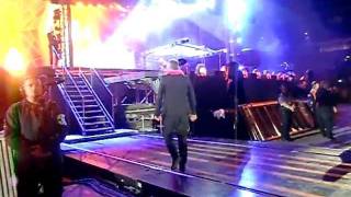 ROBBIE WILLIAMS / TAKE THAT - Eight Letters Front Row - London, Wembley 01/07/2011