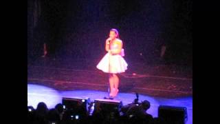 ARIANA GRANDE First Concert: Bows, &quot;Rolling in the Deep&quot; + &quot;Last Dance&quot; FINALE!