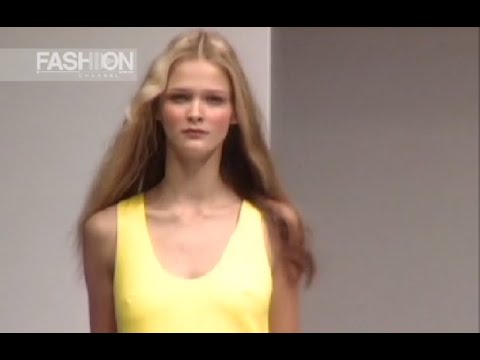 MAX MARA Spring 1999 Milan - Fashion Channel