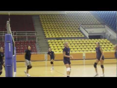 Antrenament Stiinta Bacau volei feminin