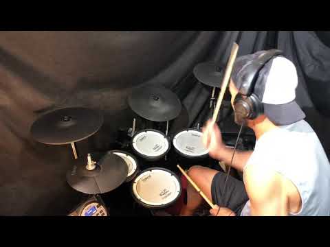 Lose Control - Missy Elliot feat. Ciara & Fat Man Scoop