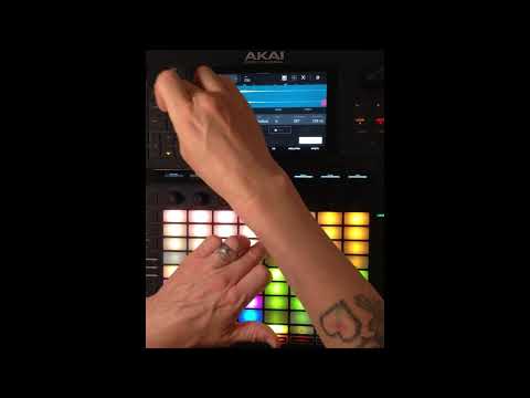 Akai Force: Creative Workflow Demo (or How To Play For Hours Without Loading A New Project)