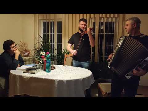 Rusască, Florin și Vasile Mucea