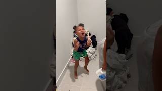 Download lagu Dad tells daughter it’s time for bed and this happens #shorts mp3 Download lagu Dad tells daughter it’s time for bed and this happens #shorts mp3