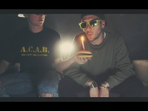 Jakar - Trash Food Freestyle (Home Video)