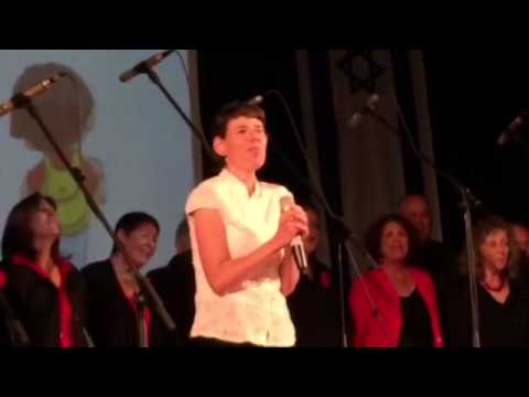 "הלוואי". ערב שירי לוחמים מועצה אזורית גזר. סולנית טובי ידין.