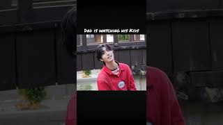 Download lagu Chan is always in Dad-mode. #straykids #skz #bangchan #hanjisung #felix #hop #walkingonwater mp3