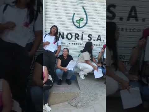 habitantes del municipio de Anori Antioquia protestando por el mal servicio del Acueducto