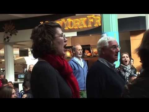 Christmas Food Court Flash Mob with Hallelujah Chorus of G.F. Handel