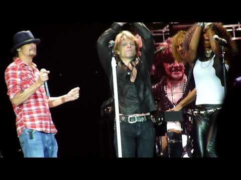 BON JOVI ft Kid Rock - Old Time Rock & Roll - 25/06/2010, London O2 Arena