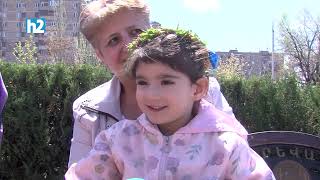 Էկել եմ մամայի ու պապայի համար մոմ վառեմ. Ծաղկազարդ: Լրաբեր - 11.04.2022