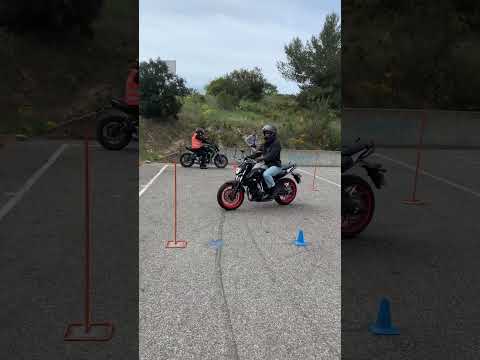 #Maneouvre numéro 2 ( plateau moto ) #PermisMoto 🤙