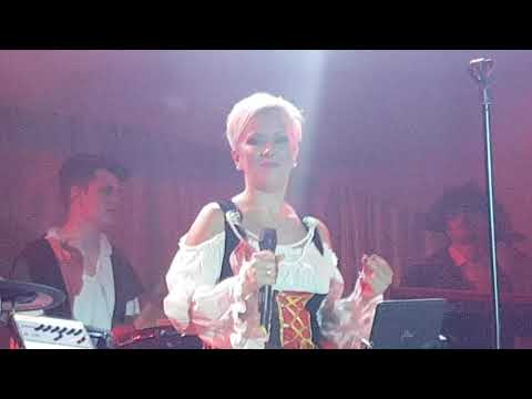 KSENIJA KOCHETOVA & BOOMBASTIXX - SIMPLY THE BEST (Tina Turner) - Cover