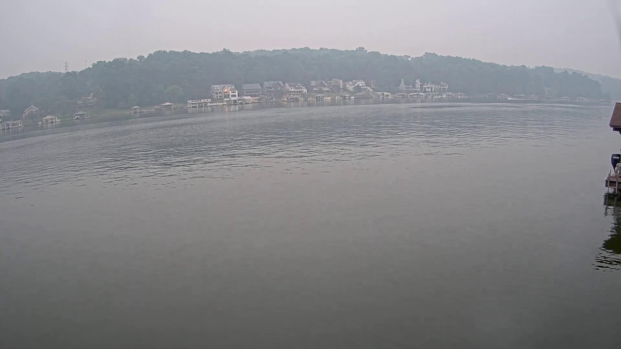 Live webcam view of Apple Valley Lake Waterfront