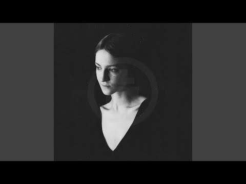 Video thumbnail for Совершенна (Perfect)