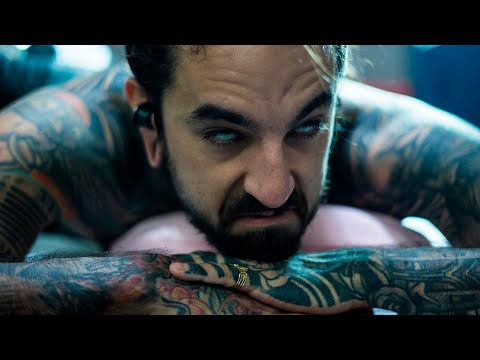 Me DUERMO en la TRIPLE SESIÓN del TATUAJE en la ESPALDA 😴