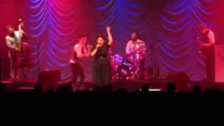 Scott Bradlee & Postmodern Jukebox - Roar (feat. Annie Goodchild)