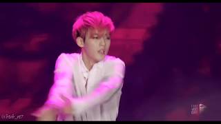 (Engsub) [BTOB TIME CONCERT 2017] Minhyuk solo stage - Boyfriend + Weight in gold (Dance Stage)