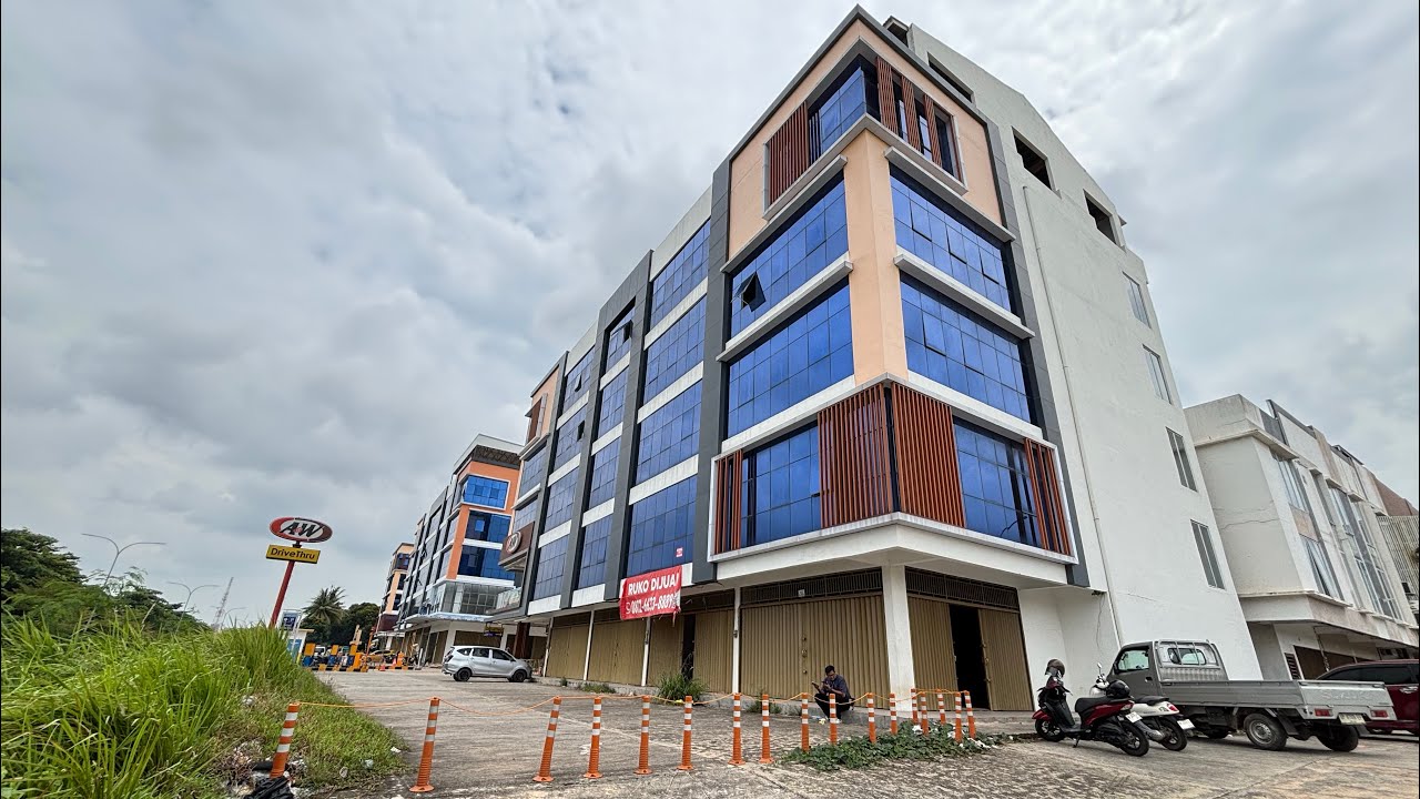 Quick Sale: Mitra Raya 2 Shop House, Hook Position, 5.5 Floors.