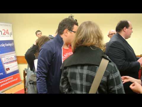 Homofaszysci zakłócają wykład amerykańskiego prof.