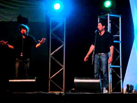 [HD] Neri Per Caso singing Le Ragazze in Barquisimeto