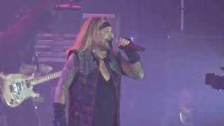 Motley Crue Live 2022 🡆 Medley ⬘ Smokin&#39; In the Boys Room 🡄 Aug 19 ⬘ Houston, TX