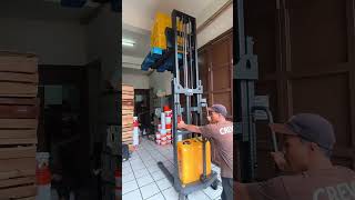 Handlift Elektrik CARLIFT 1.5T 3.0M- MOJOKERTO