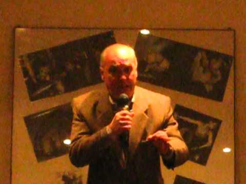 ALBERTO LAURIA cantando ARACA PARIS en Carlos Gardel Tiempo de Tango   Viamonte  2918  CABA   24 10