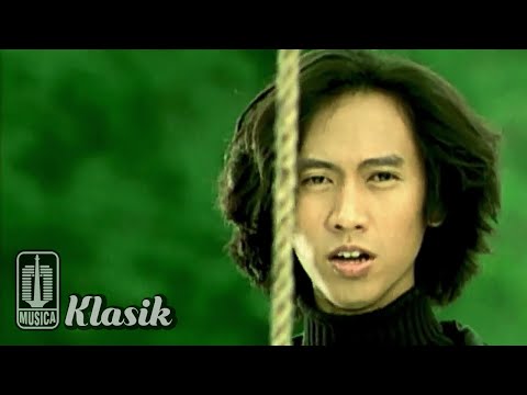 Tic Band - Semestinya Kita (Official Music Video)