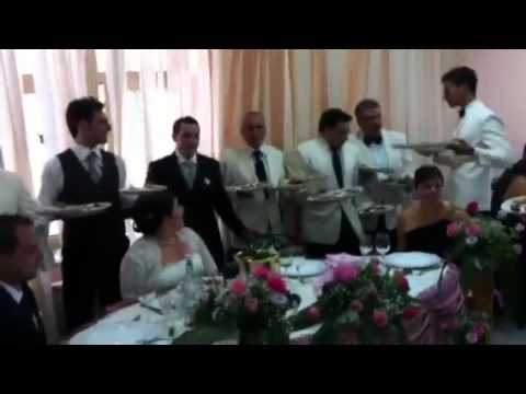 Ingresso camerieri matrimonio sorella