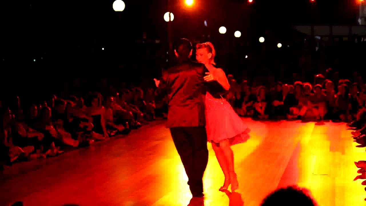 Video thumbnail for SEBASTIAN ARCE y MARIANA MONTES 2010 ISTANBUL MILONGA