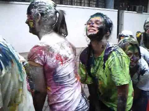 Trote sujo com os BIXOS de Pedagogia 2010/1 UFRGS (6)