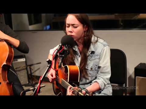 Sarah Jarosz: "Build Me Up From Bones," Live On Soundcheck