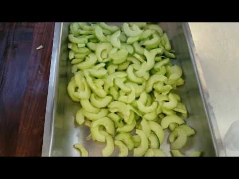 Kongelundens Kokkeskole laver letsyltede agurker